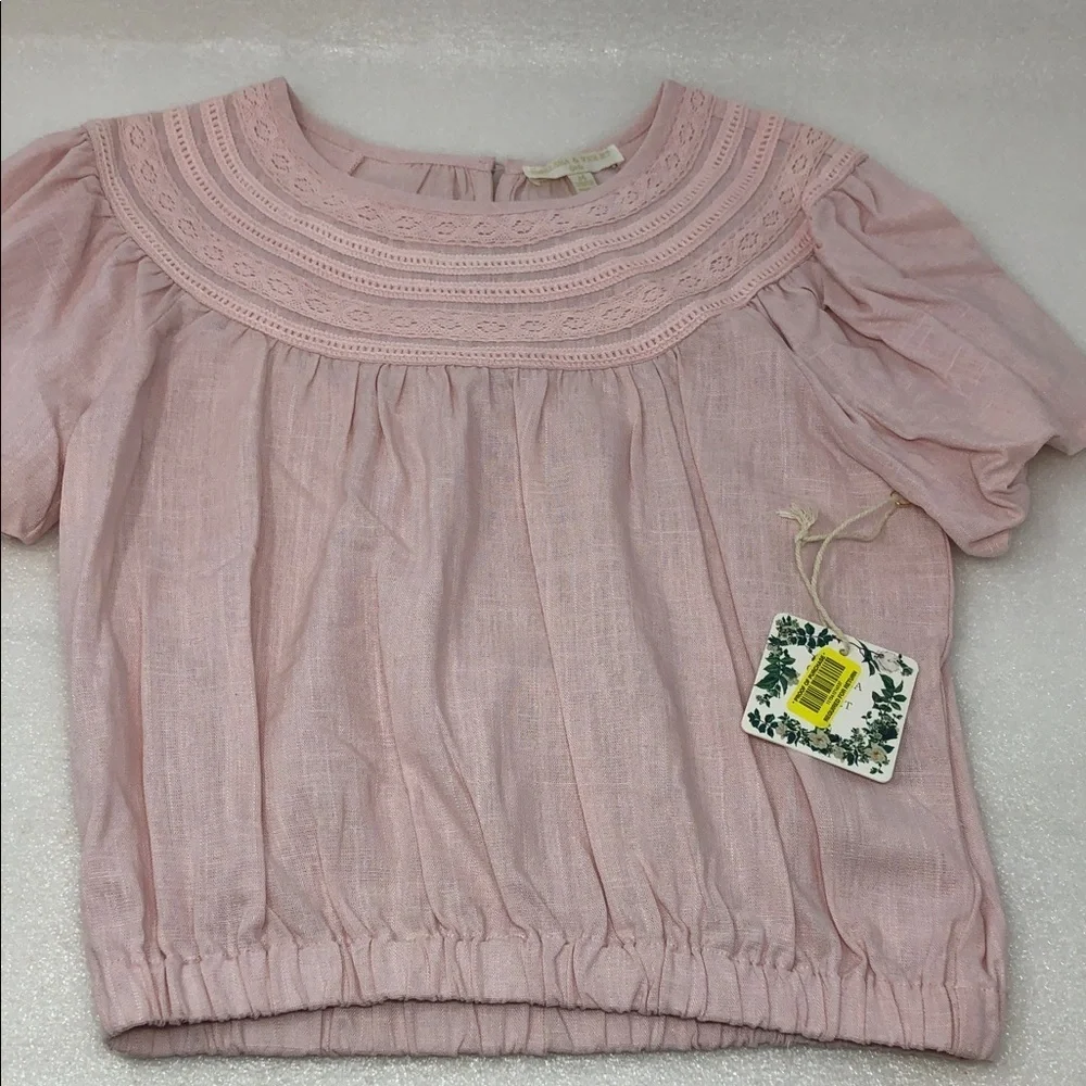 NEW Chelsea & Violet Blouse Linen Blend Blush Pink Lace Neckline Size M 10/12